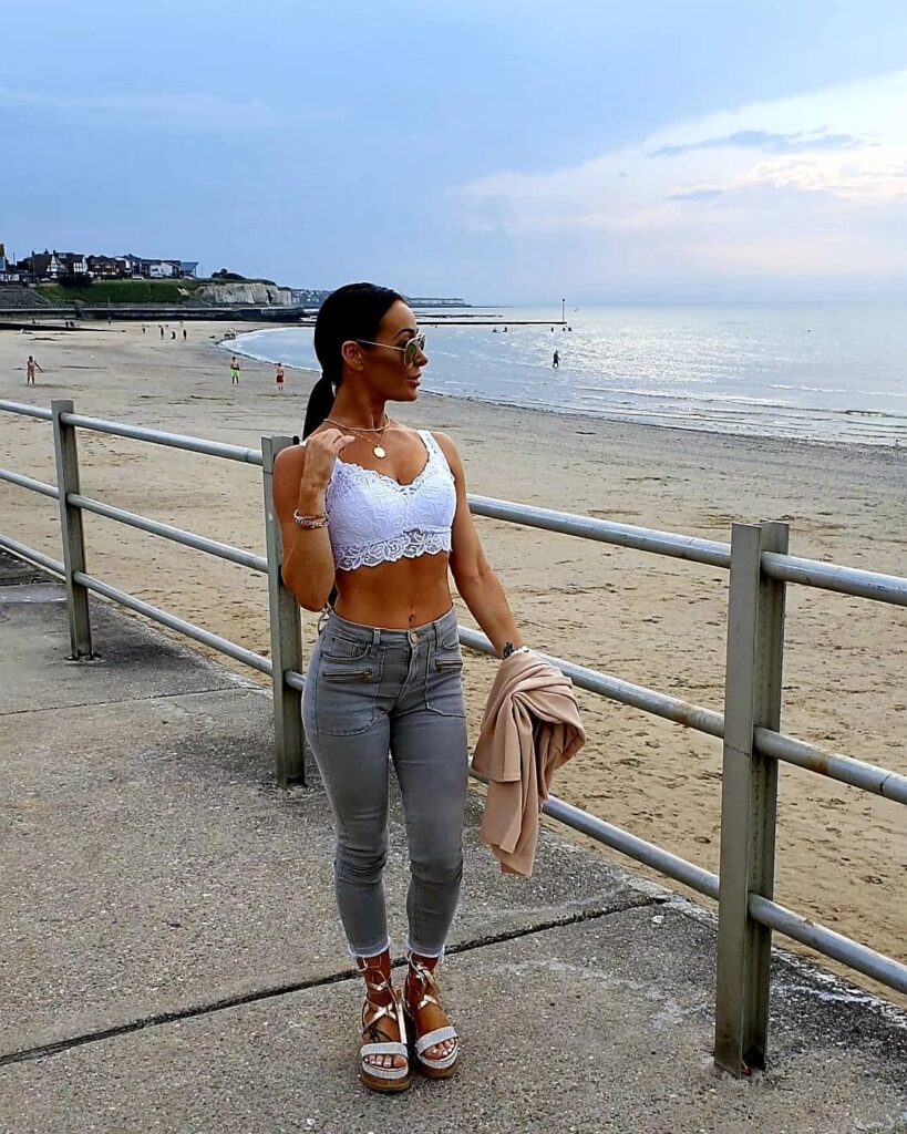 Amanda Rendall: Age, Career, Height, Boyfriend & Net Worth 2025