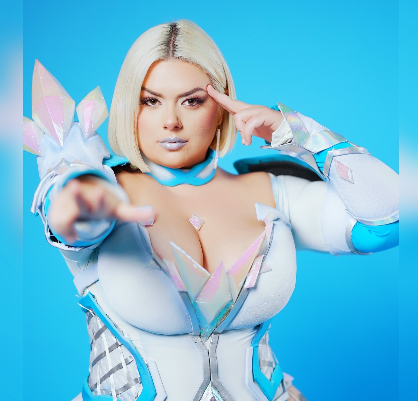 Mysticbeing Biography : Age, Career, Height, Boyfriend & Net Worth 2025