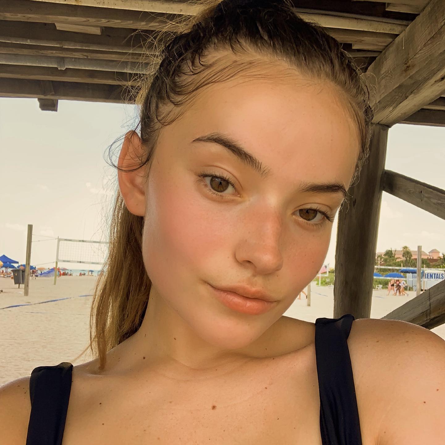 Amber Moore Biography: Age, Career, Boyfriend & Net Worth 2025